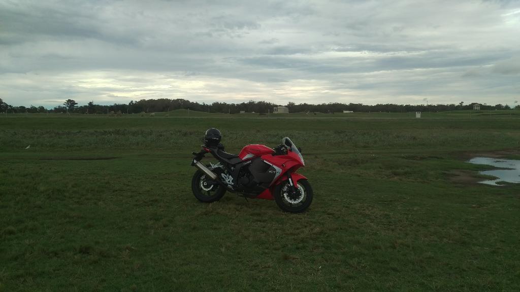 Hyosung Gtr250