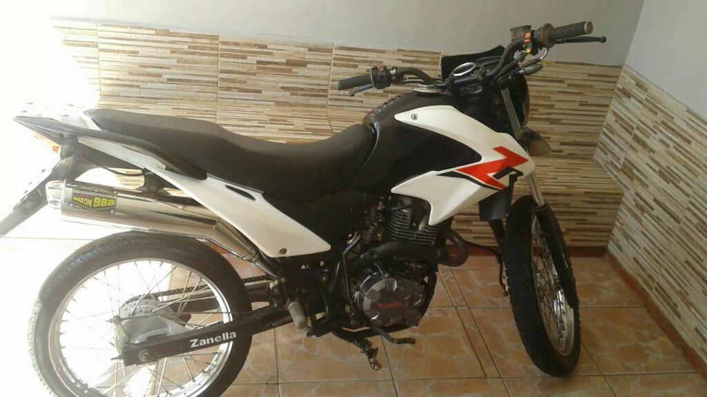 Vendo O Permuto Moto