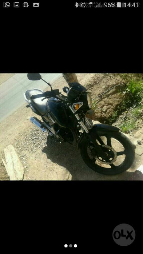 Vendo Brava 150 Modelo 2013 Km23000