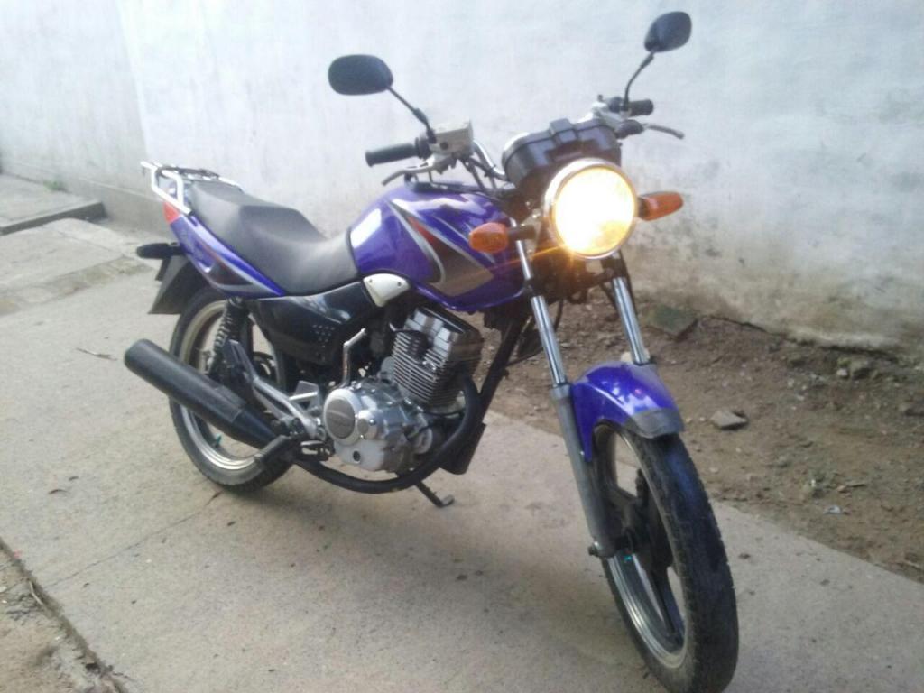 vendo o permuto appia breza 150 mod 2012 o permuto x wave o cryptom esta inpecable