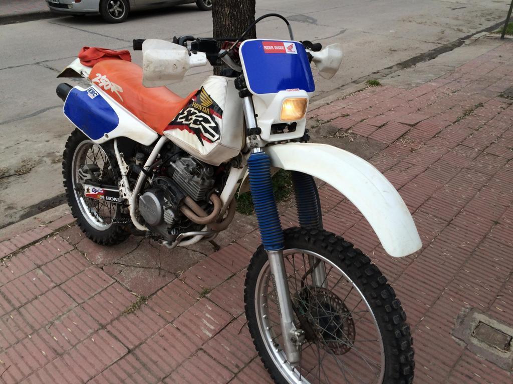 HONDA XR 250 R MOD. 94 EXCELENTE ESTADO!!!