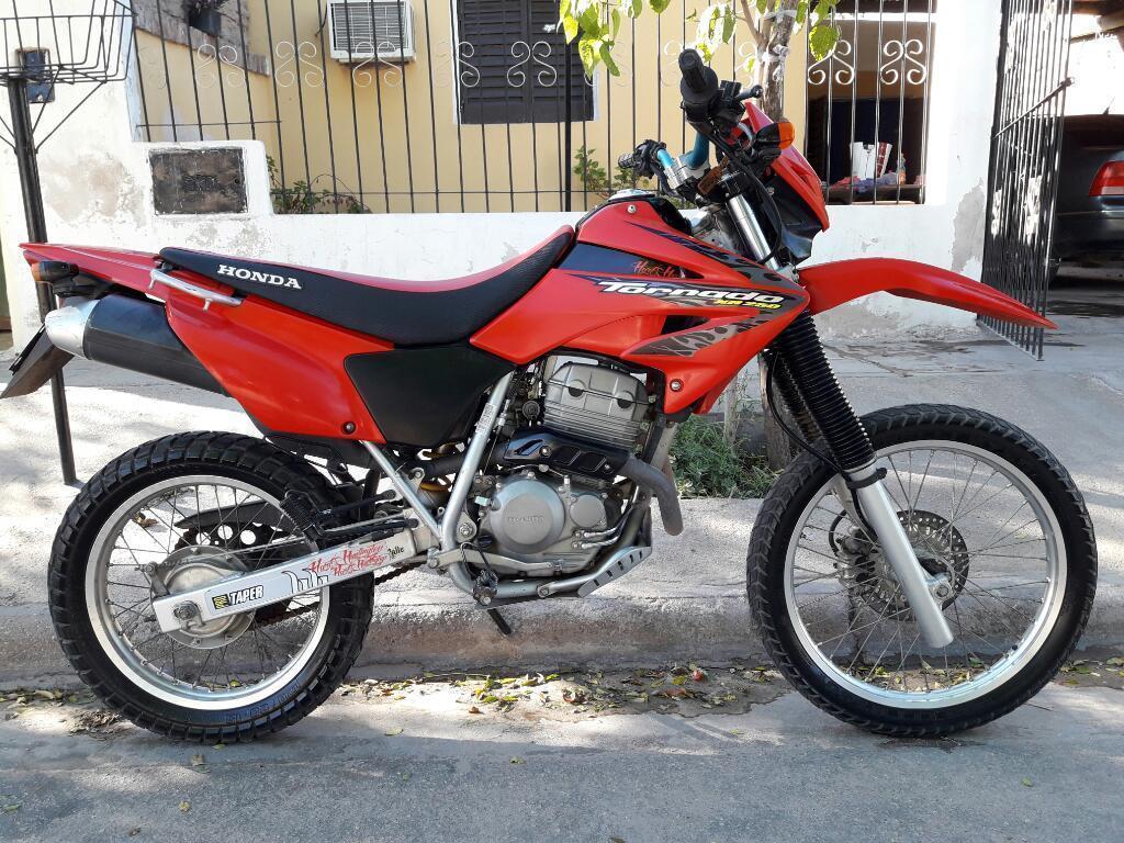 Honda Tornado 250cc