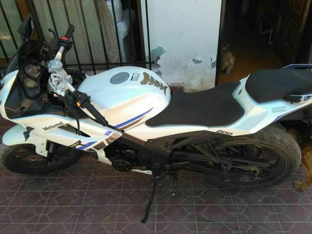 Vendo Moto Motomel Sr200