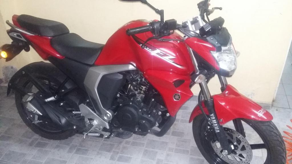 YAMAHA FZ F16 F1 2.0 Vendo urgente