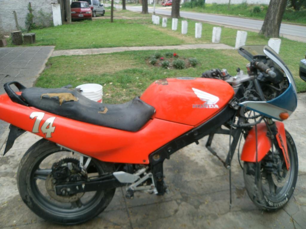 VENDO repuestos de Honda Cbr 450 modelo 1993