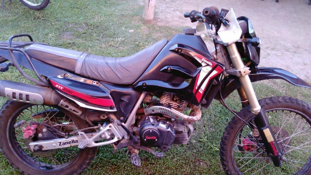 Vendo Moto Zanella Zt,200 15000