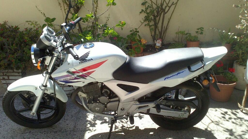 Honda Twister 250 Impecable!