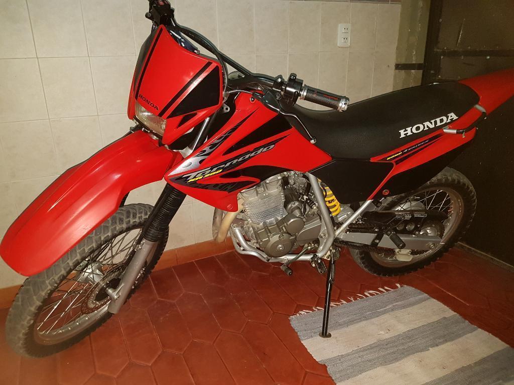 Vendo Honda Tornado 2013