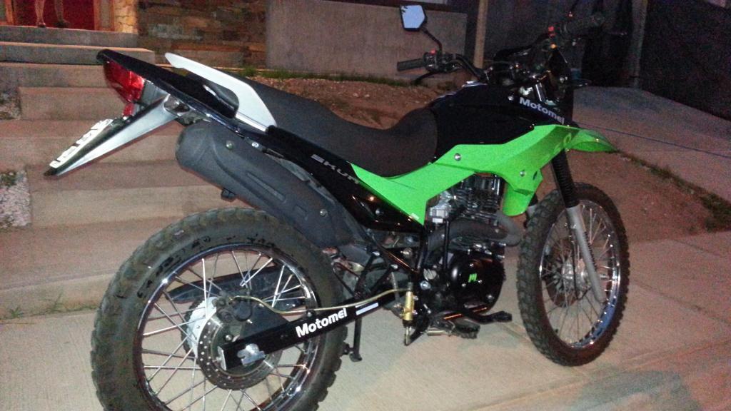 VENDO MOTOMEL SKUA 250... Excelente estado!
