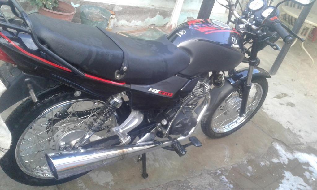 vendo zanella 150cc titular a transferir pocos kilometros modelo 2015