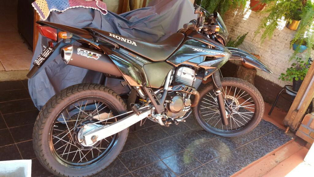Vendo honda tornado