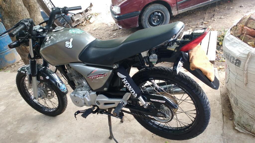 Permuto por Inflables Cg Honda 125