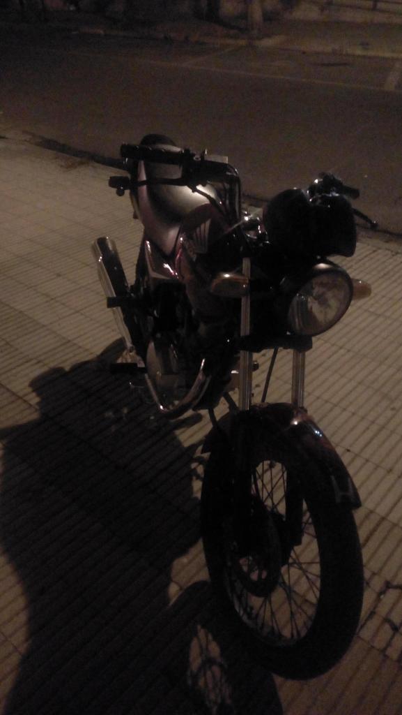 VENDO HERMOSO CG TITAN