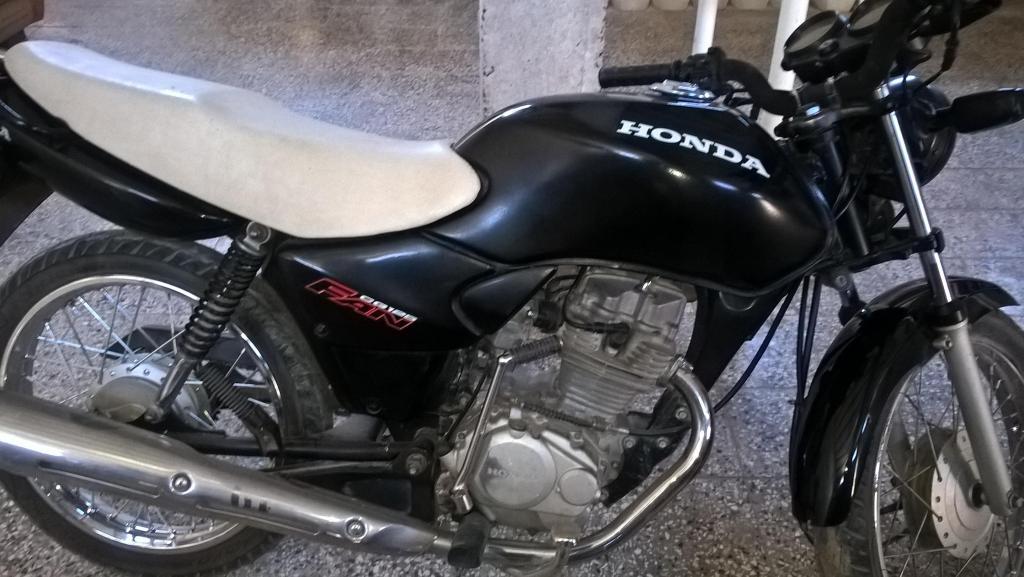 vendo HONDA CG FAN 125CC 2008 $ 15000