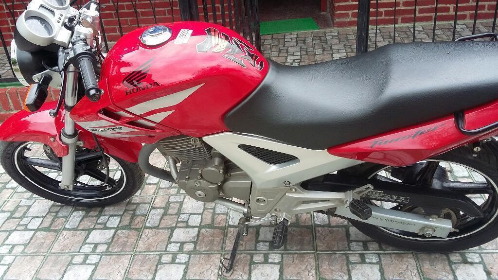 Vendo Honda Twister 250