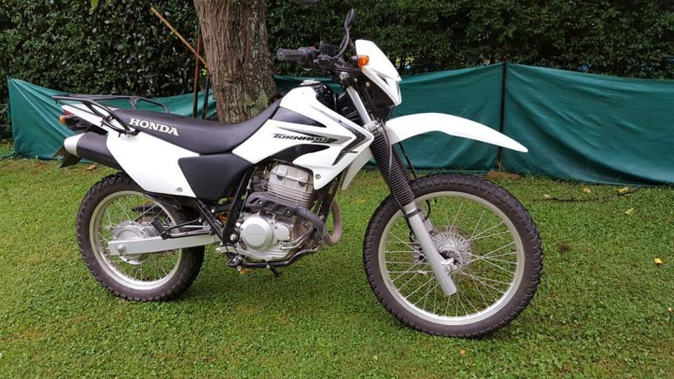 Vendo Honda Tornado Xr 250 Modelo 2015 en Perfecto estado!