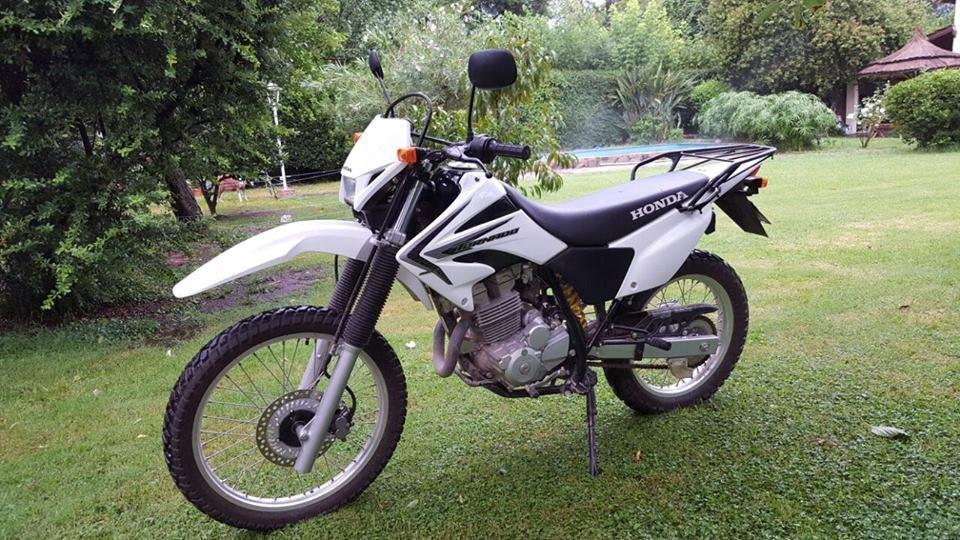 Vendo Honda Tornado Xr 250 Modelo 2015 en Perfecto estado!