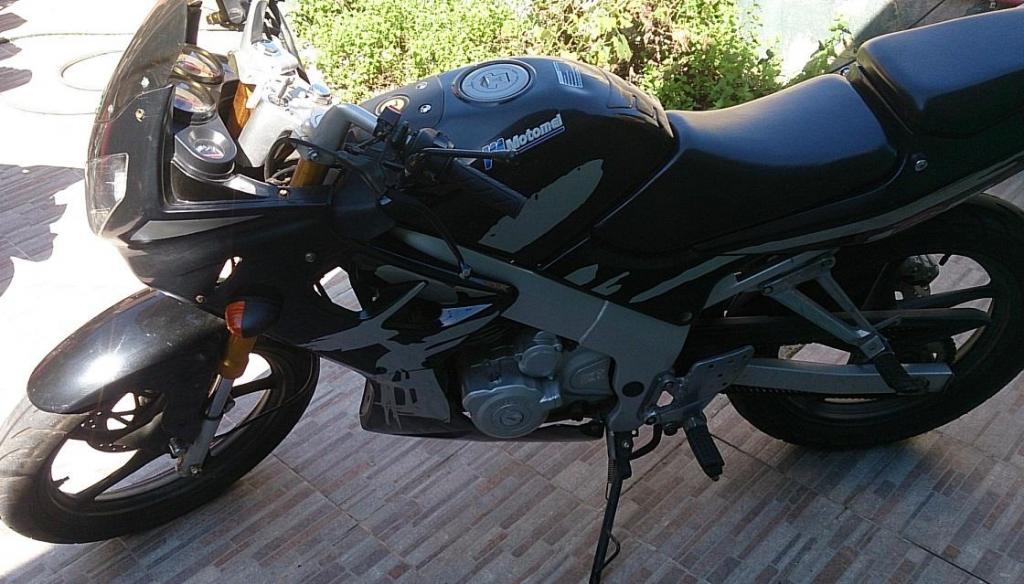 Moto Motomel SR200 en Venta