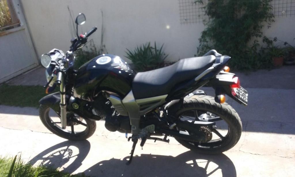 VENDO MOTO YAMAHA FZ16