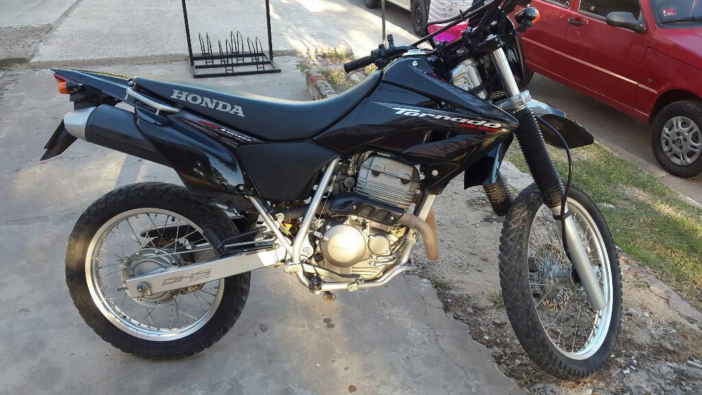Vendo Impecable Honda Tornado