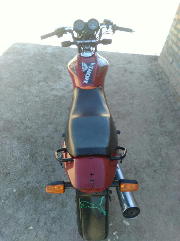 Vendo Cg Titan 125cc Modelo 2006