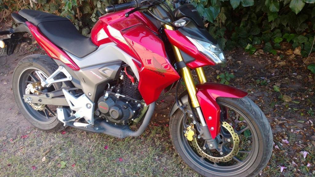 VENDO MOTO HONDA CB 190 R 2016