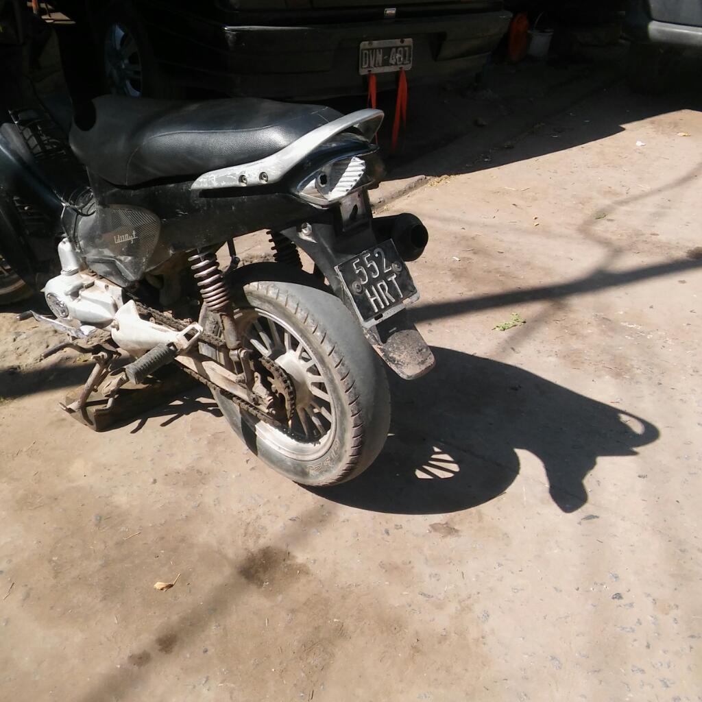 Vendo Moto Andando con Todos Los Papeles