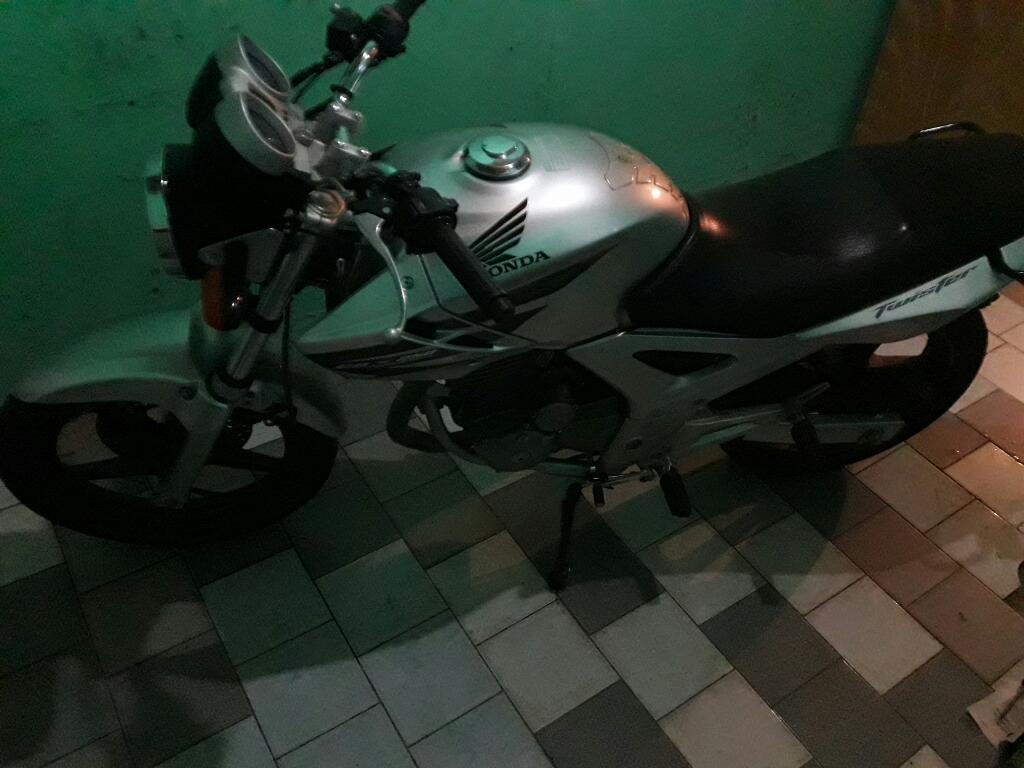 Honda Twister 250