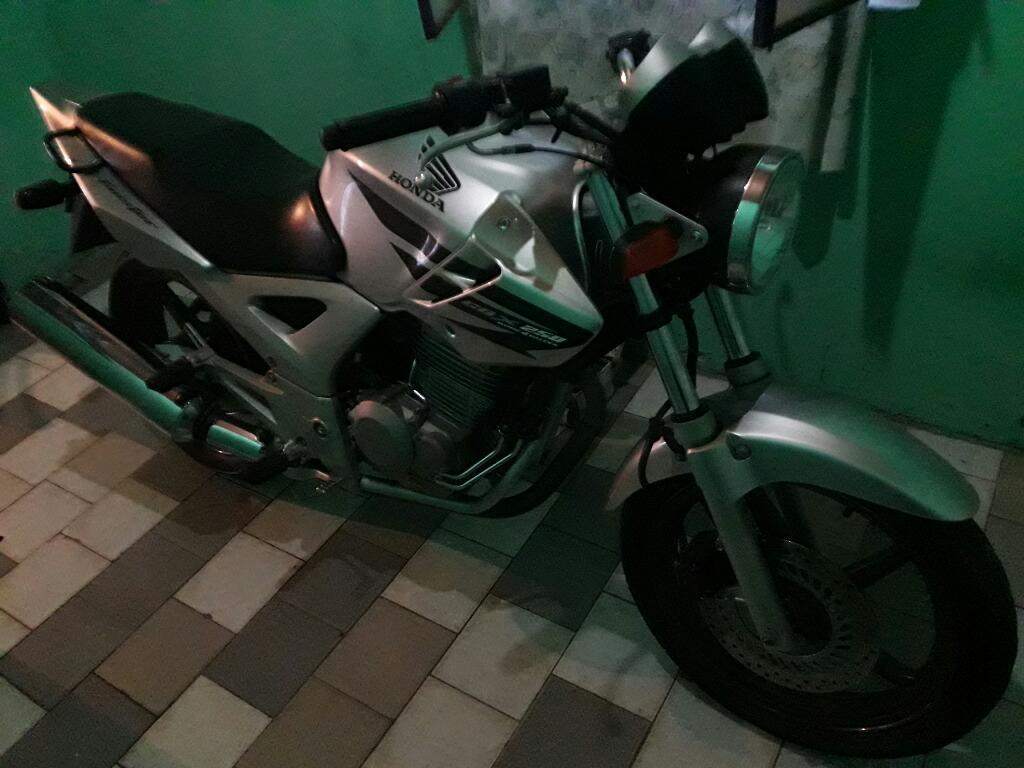 Honda Twister 250