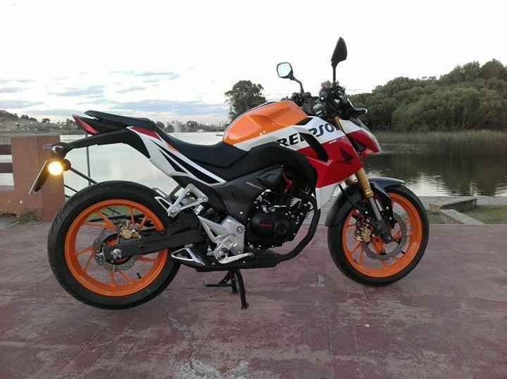 Vendo Honda CB190 mod Repsol 2016 NO PERMUTO NI FINANCIO, SOLO EFECTIVO