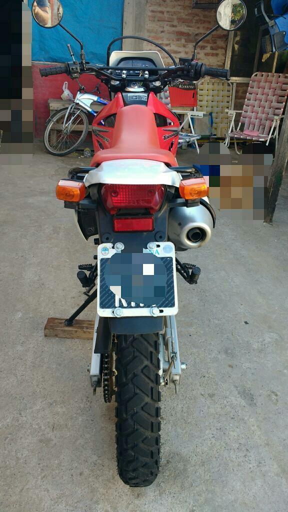 Vendo Honda Tornado 2014