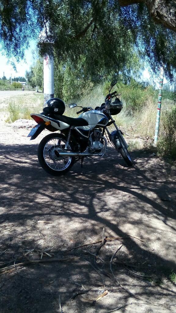 Vendo Moto Impecable