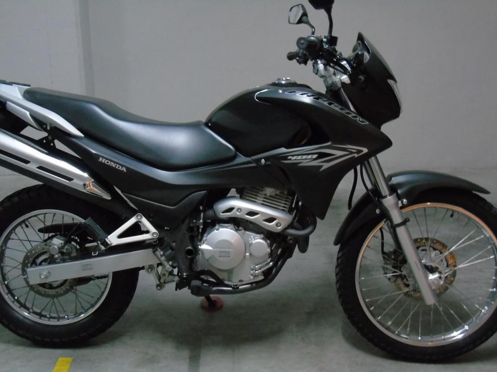 HONDA NX 400 FALCON 2015 INMACULADA 1300 Km !!!