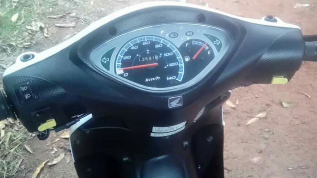 Vendo Honda Biz 2015