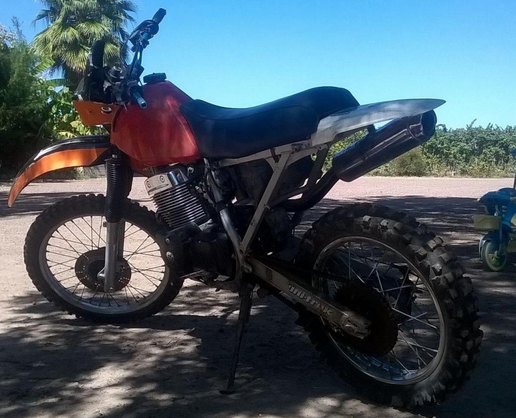 VENDO MOTO