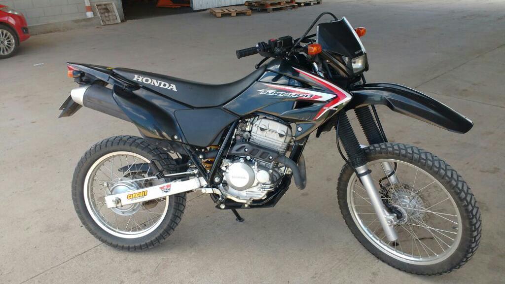 Vendo Honda Tornado 2014 - 9.000 Km