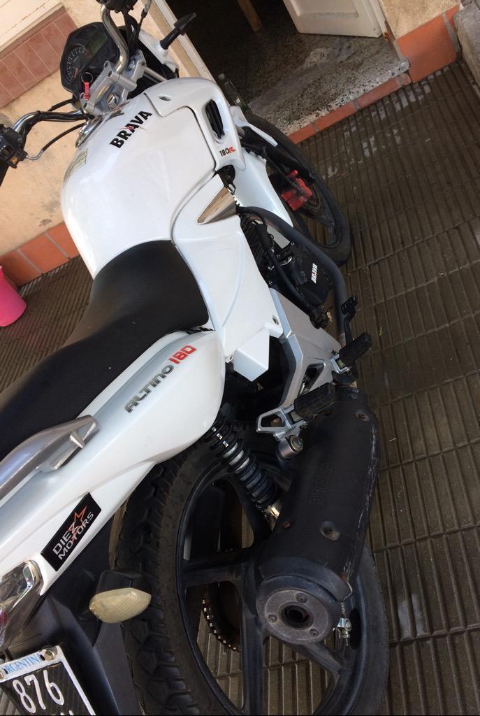 Moto Brava Altino 180