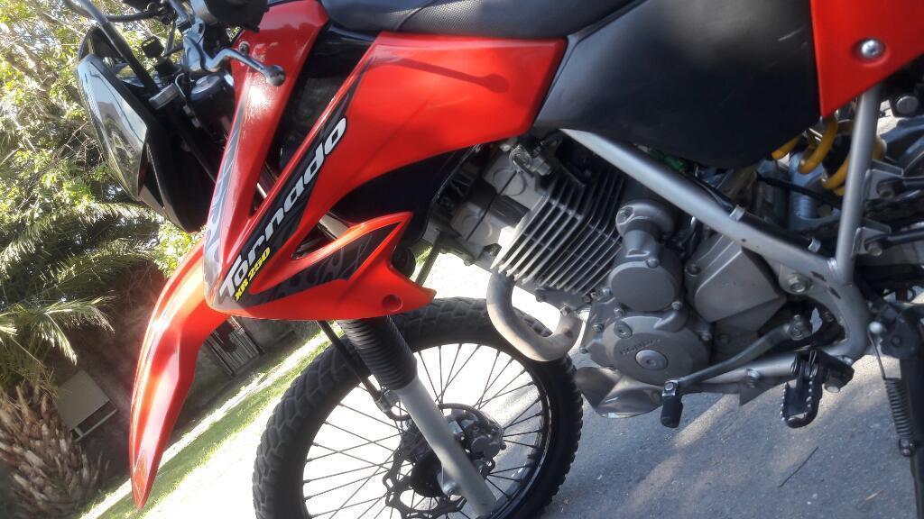 Vendo Honda Tornado 2014