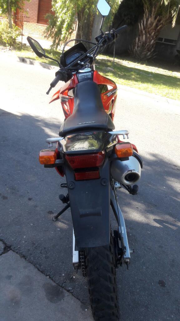 Vendo Honda Tornado 2014
