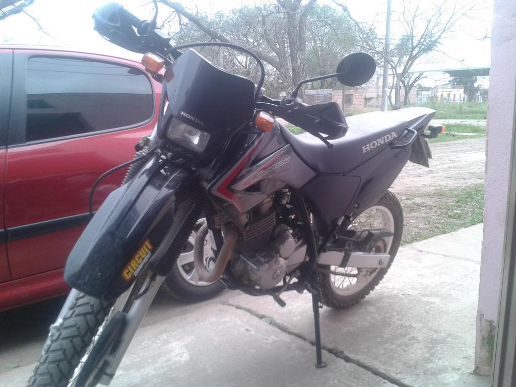 vendo honda tornado 2014