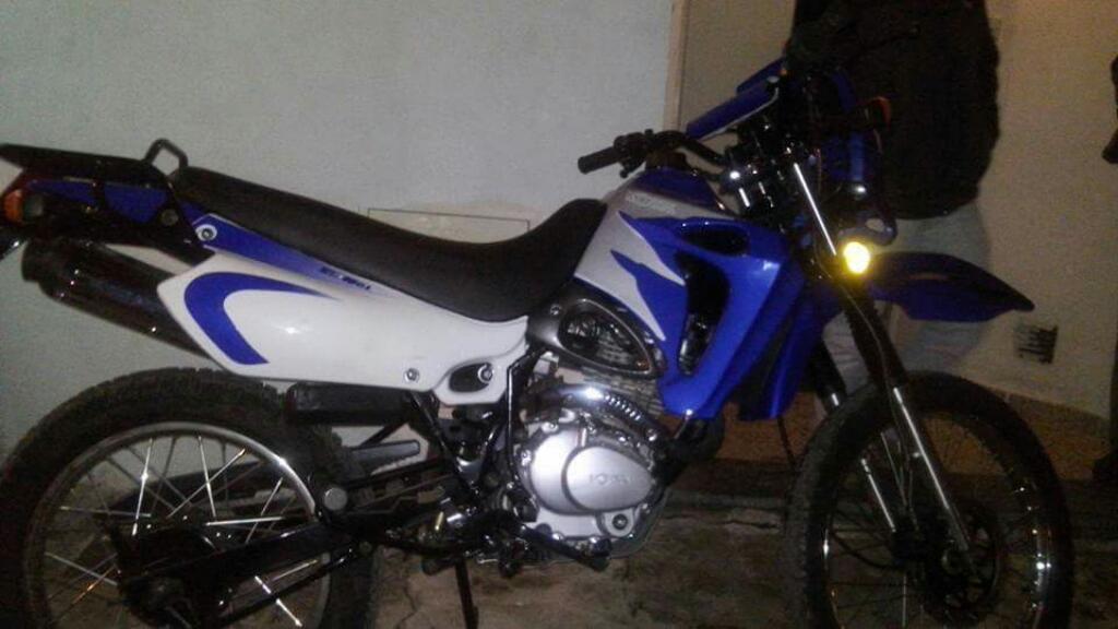 Vendo Moto Mondial 150