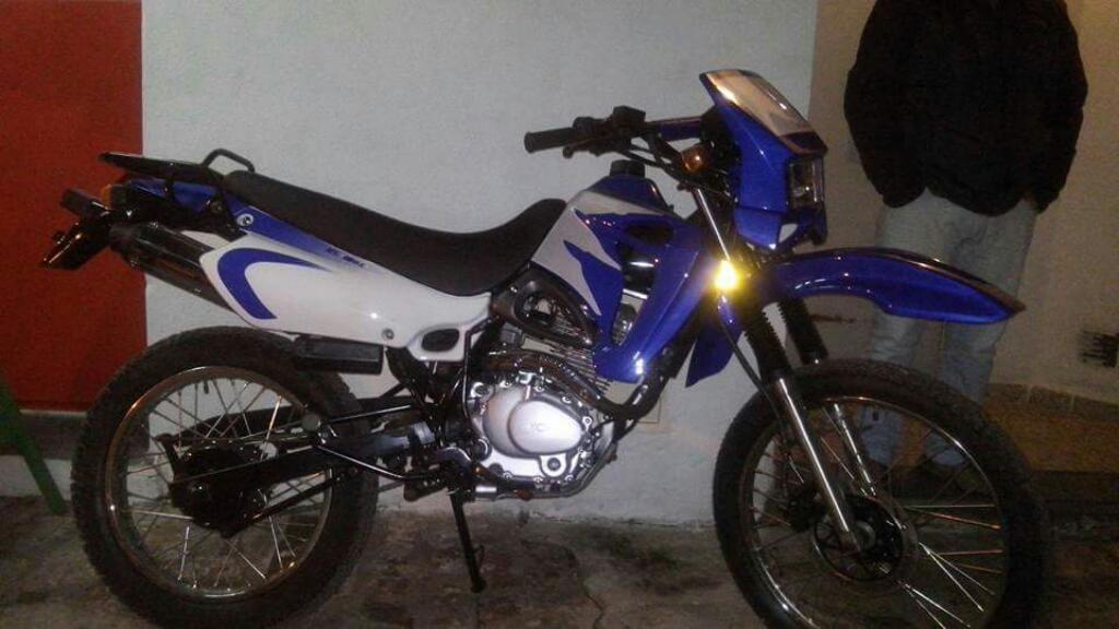Vendo Moto Mondial 150