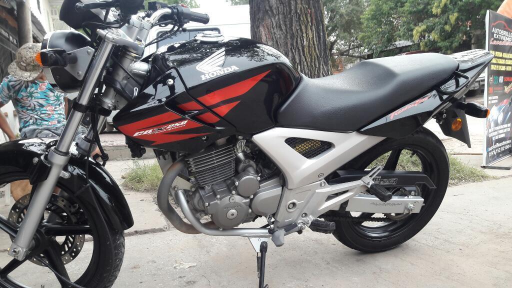 Honda Twister 250 Impecable