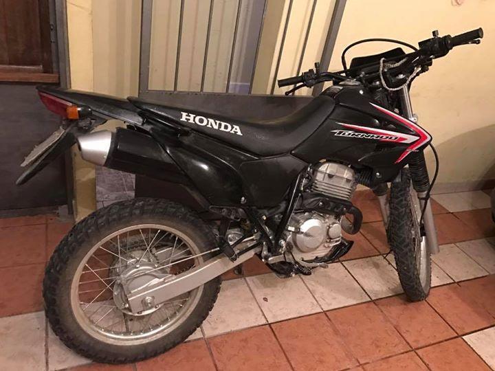 Vendo Honda tornado 250 modelo 2014