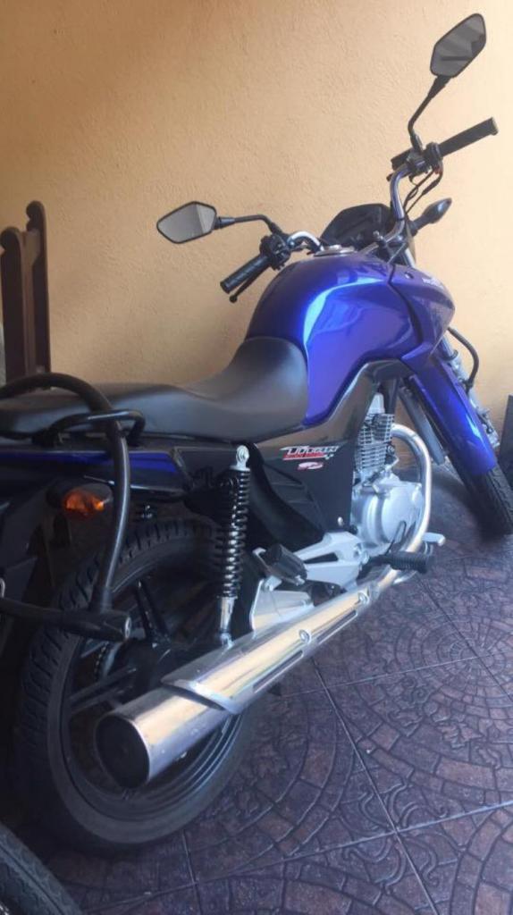 Moto Honda Titan