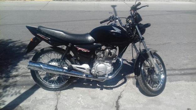 vendo moto impecable