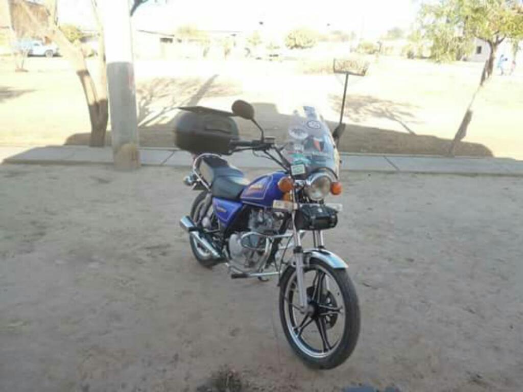 Vendo La Moto Es Una Zuzuki 125