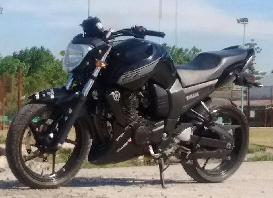 vendo o permuto Yamaha fz 16 negro