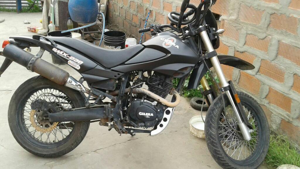 Vendo Gilera 200