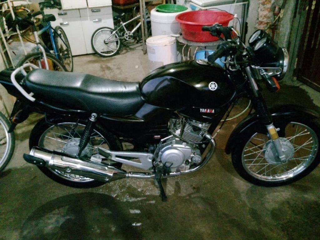 Vendo yamaha ybr 125 o Permuto por crypton mas diferencia a mi favor